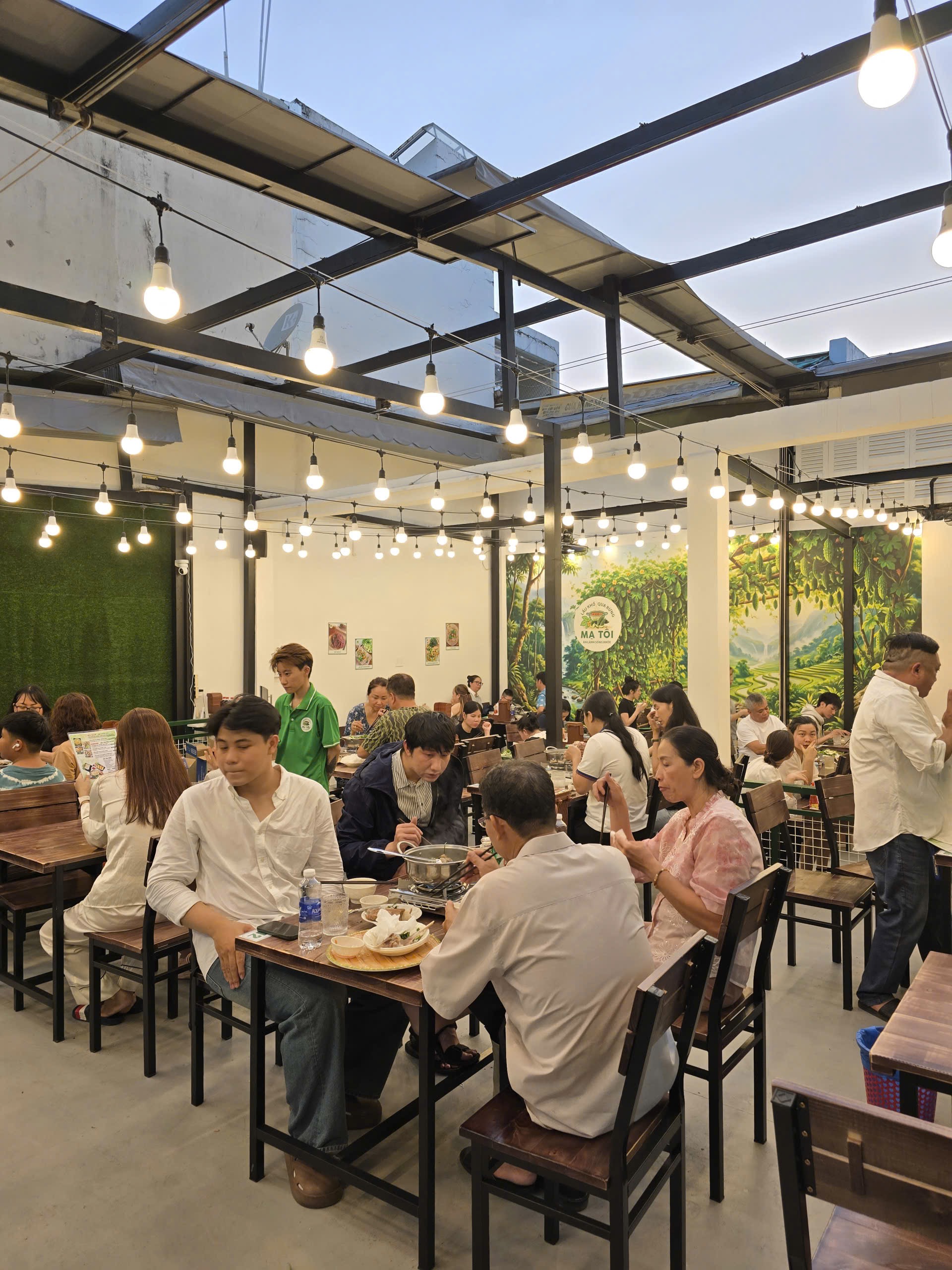 Mạ Tôi HCM - CN Tân Bình - Không gian bên trong