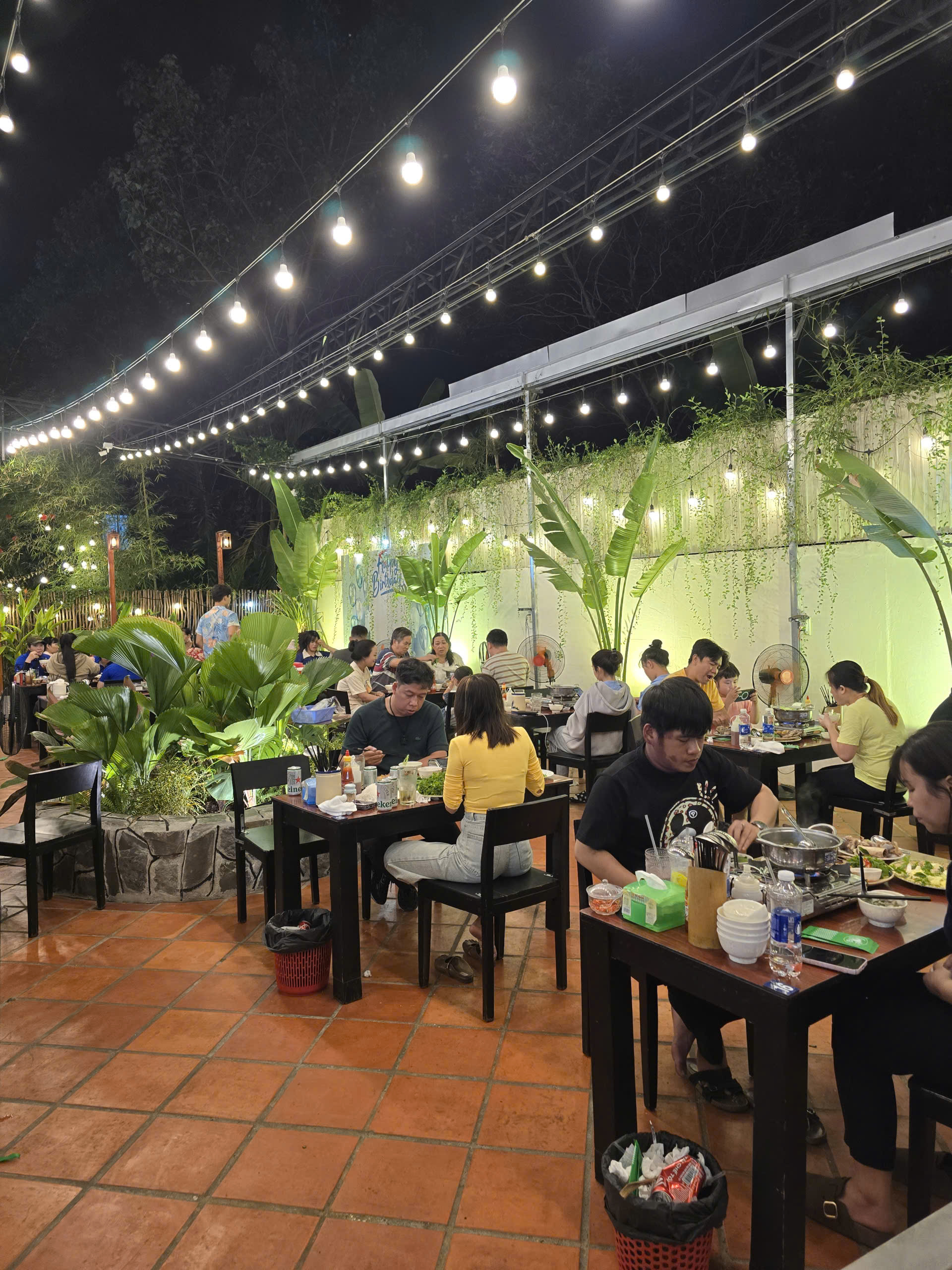 Mạ Tôi BD - CN Chánh Nghĩa 1 - Phòng riêng